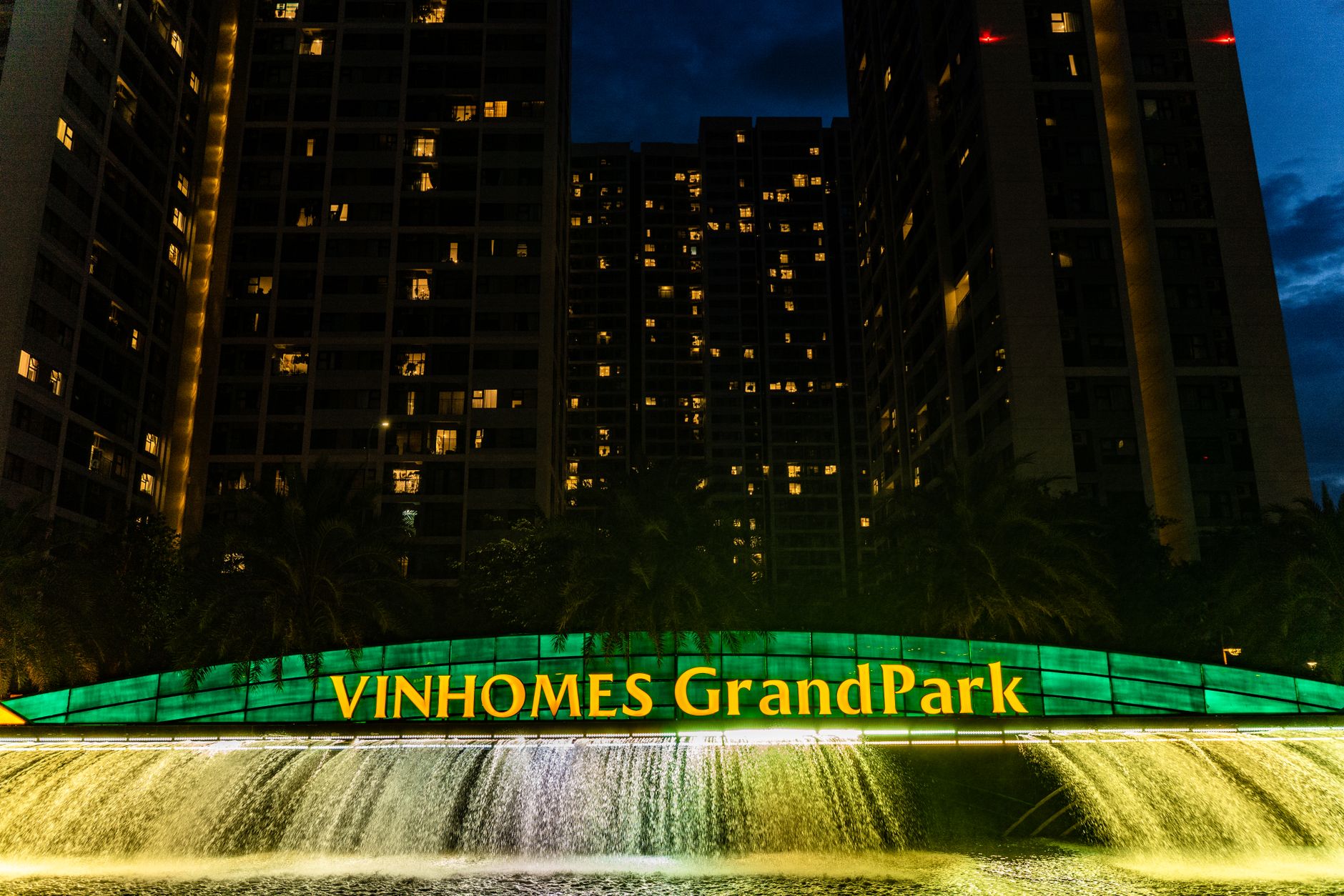 Harga apartemen Signature Park Grande terbaru, detail harga, tipe, dan fasilitas lengkap dalam satu gambar.