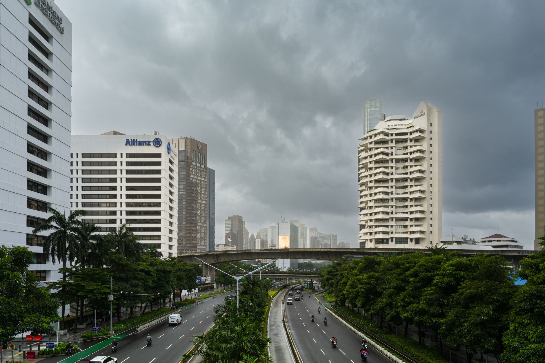 Jual apartemen Sudirman Park Studio dengan fasilitas modern di pusat kota Jakarta